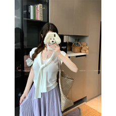 实拍实价 韩版设计感带披肩V领冰丝针织小衫女夏季短袖上衣