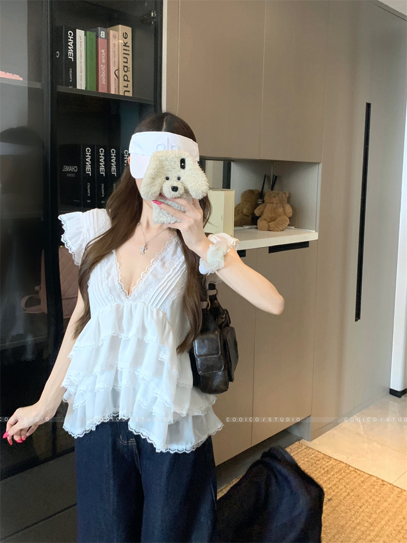 실사 정가 작은 대중 얇은 스타일 무거운 작업 플리츠 V넥 시폰 셔츠 여성 여름 슬림해 보이는 다용도 화이트 핫걸 맨위