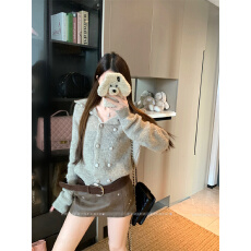 批发实拍实价 翻领针织开衫女新<b class='q'>款</b>修身短<b class='q'>款</b>上衣