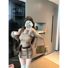 批发实拍实价 毛毛袖口高领针织<b class='q'>连衣裙</b>冬季修身收腰显瘦纯欲气质短裙