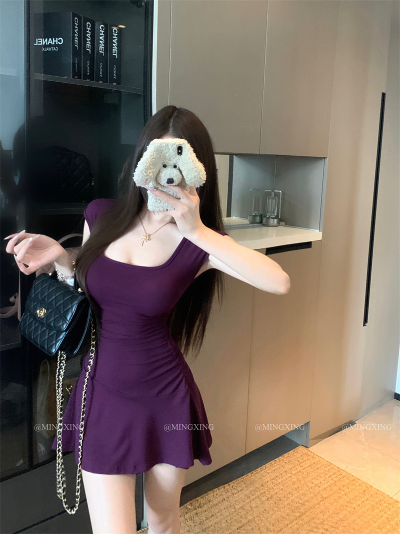 실사 정가 핫걸 보라색 u 칼라 반팔 드레스 여름 여성 한 마디 허리 수축 품격 쇼트 스타일 치마