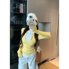 批发实拍 拼接撞色假两件半开领长袖针织衫<b class='q'>女</b>秋季韩系修身显瘦上衣