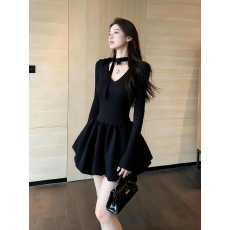 批发富家千金生日派对内搭花苞短裙气质高级感黑色针织拼接<b class='q'>连衣裙</b>女冬