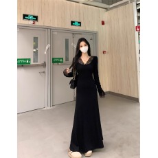 批发配大衣内搭黑色针织打底连衣裙子女装秋冬季2025<b class='q'>新款</b>v领包臀长裙