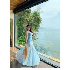 批发法式超仙蓝色碎花吊带<b class='q'>连衣裙</b>女夏季新款气质收腰显瘦包臀A字长裙