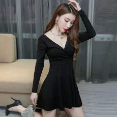 批发长袖<b class='q'>夜店</b><b class='q'>性感</b>连衣裙女春秋装修身气质短裙显瘦收腰深V小众蓬蓬裙