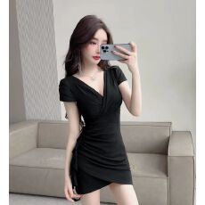 批发夜总店工作服连衣裙<b class='q'>女装</b>辣妹<b class='q'>性感</b>V领低胸紧身褶皱不规则包臀短裙