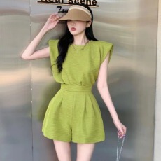 批发气质洋气时尚<b class='q'>套装</b>夏季宽松无袖高级感上衣高腰短<b class='q'>裤</b>贴身休闲两件套