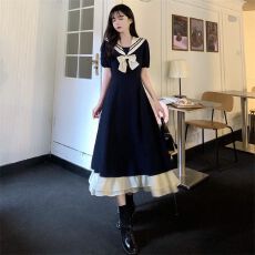 批发大码学院风刺绣短袖<b class='q'>连衣</b>裙显瘦遮肚微胖MM夏天水手服收腰a字裙子