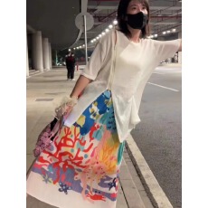批发2026新款夏季时尚复古褶皱高腰显瘦百搭高级感印花a字半身裙
