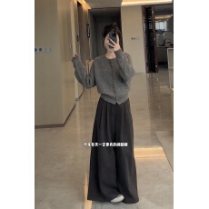 批发花苞腰阔腿<b class='q'>西装</b>裤女