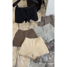 批发秋冬简约纯色软糯<b class='q'>短裤</b>