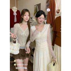 批发纯欲V领蕾丝衫<b class='q'>女长袖</b>修身显瘦打底衫