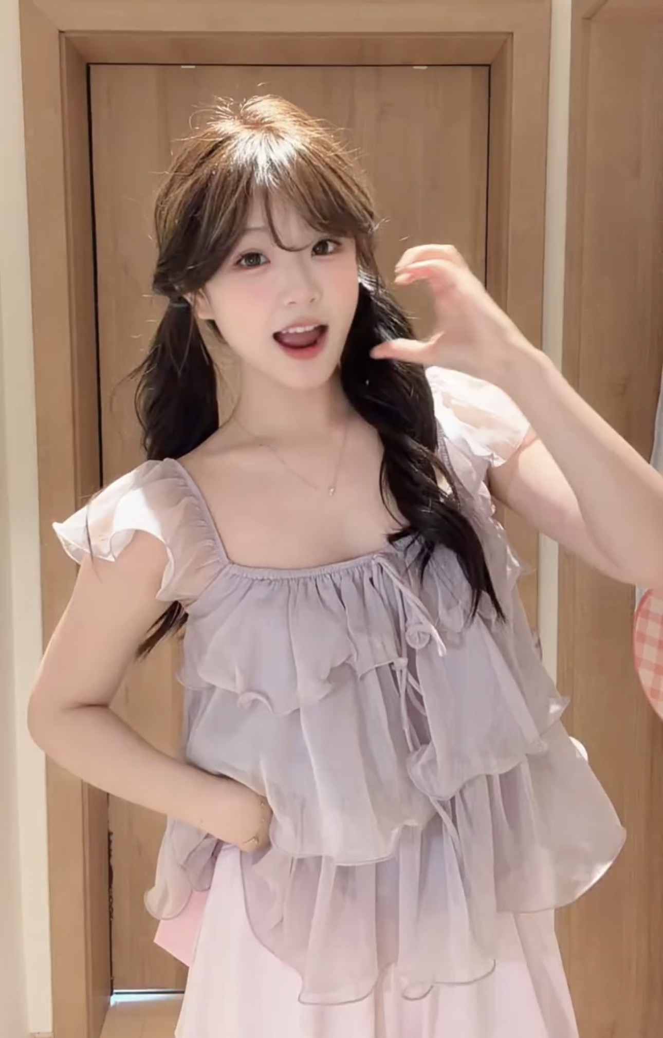 보라색 프릴 쉬폰 셔츠