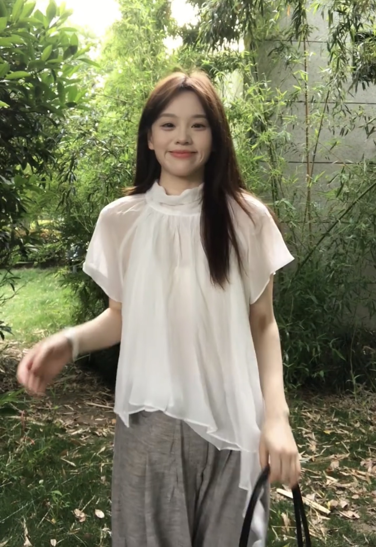 반하이넥 불규칙 프릴 쉬폰 작은 셔츠
