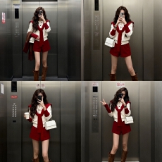 批发已出货 立体花朵针织毛衣<b class='q'>外套</b>红色披肩上衣甜美直筒短裤<b class='q'>气质</b>套装