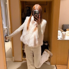 批发已出货 雪松仿<b class='q'>狐狸毛</b>保暖外穿毛毛马甲气质杏白无袖环保皮草外套