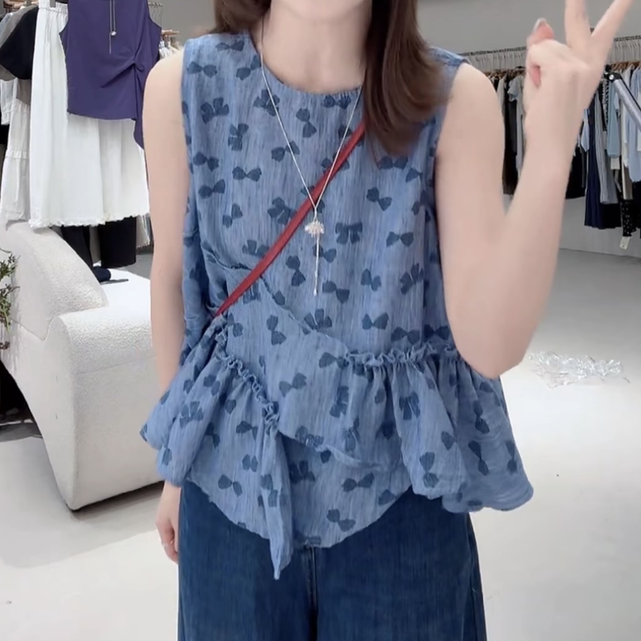 夏季新款韩系设计款蝴蝶结无袖上衣女   服裝批發女裝批發服飾貨源