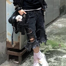 批发大码美式vibe设计感破洞<b class='q'>牛仔</b>七分裤<b class='q'>男</b>女街头风重工解构宽松<b class='q'>短裤</b>潮