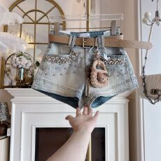 批发2025韩国设计感重工<b class='q'>镶钻</b>牛仔短裤女装夏季辣妹小心机高腰显瘦热裤