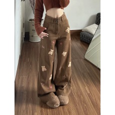 批发美拉德棕色小熊刺绣牛仔裤子女秋冬美式复古宽松直筒阔腿拖地裤子
