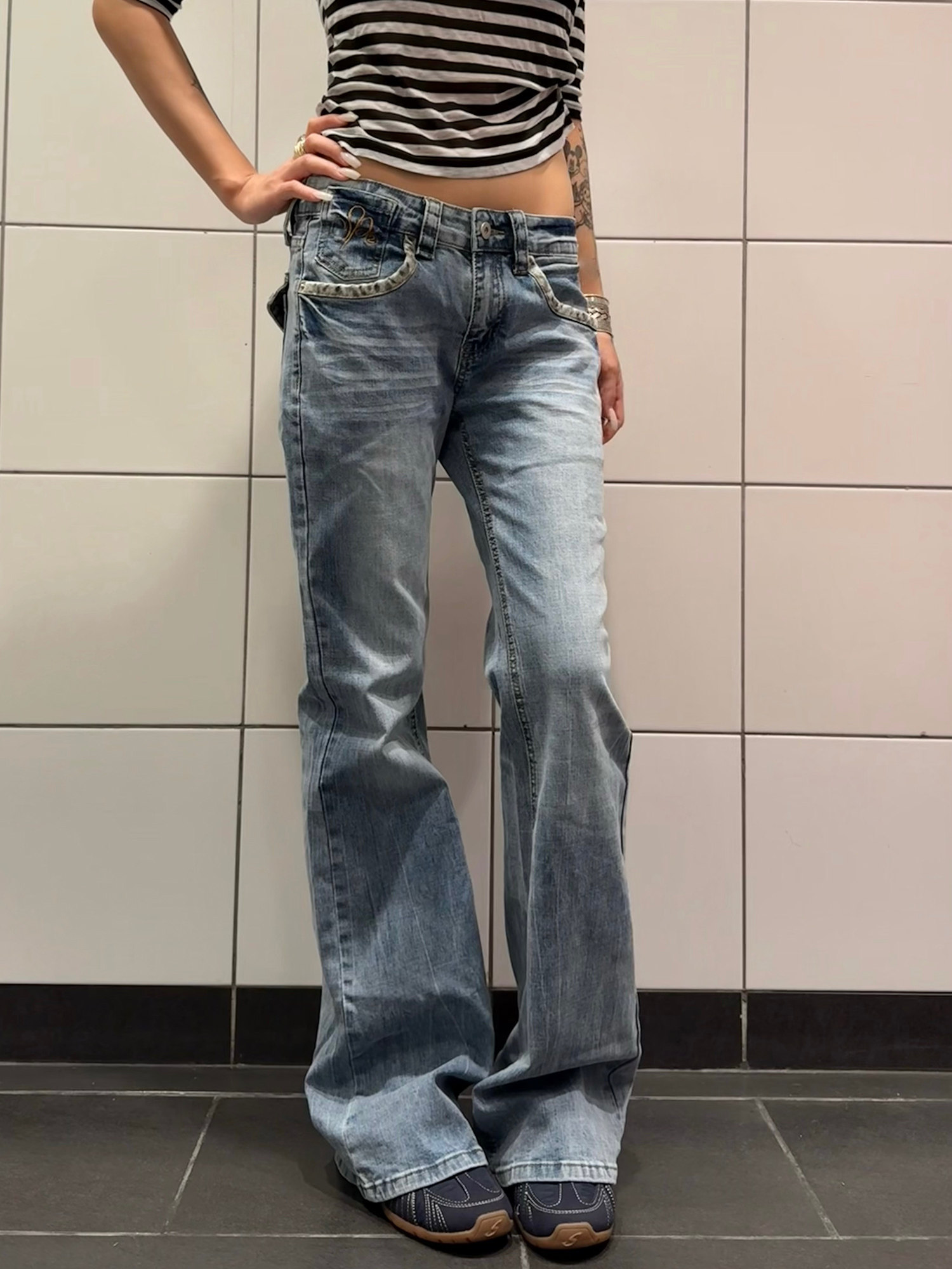 가을 섹션 아메리칸 레트로 레오파드 무늬 패치워크 워싱 청바지 여성 디자인 센스 다용도 스트레이트 몸매 가꾸기 슬림해 보이는 긴 바지
