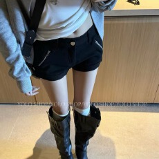 批发辣妹速成2026夏季黑色弹力牛仔折边工装短裤百搭<b class='q'>显瘦</b>小黑裤