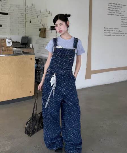 한 부서 다용도 파란색 도트 무늬 워크웨어 데님 멜빵 바지 여성 여름 새로운 작은 대중 디자인 센스 루즈핏 와이드 레그 팬츠