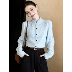 批发蓝色衬衫女<b class='q'>长袖</b>春季2026新款独特漂亮巨好看气质蕾丝翻领内搭衬衣