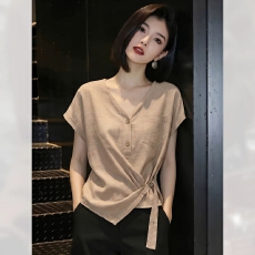 批发独特气质短袖衬衫不规则复古女装夏季2026年<b class='q'>新款</b>上衣独特百搭<b class='q'>小衫</b>
