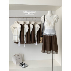 批发【泰式奶茶】设计感u领收腰蕾丝边上衣网纱拼接半身裙两件套装女