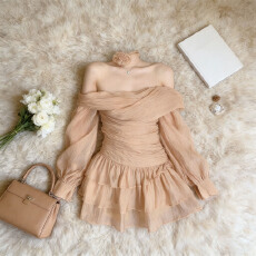 批发 纯欲辣妹风抹胸连衣裙女夏褶皱微透高级感气质收腰显瘦长袖短裙