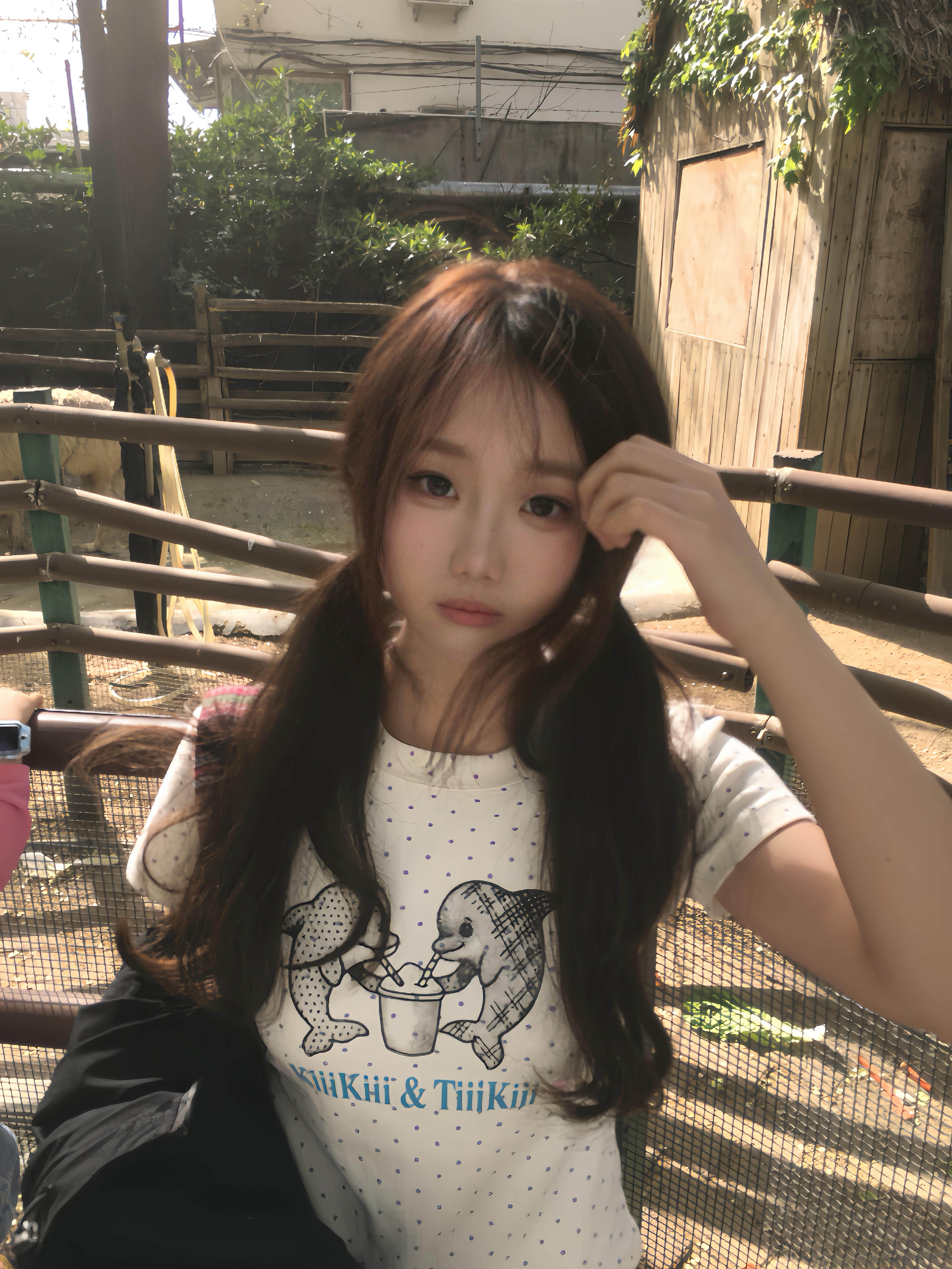아메리칸 레트로 라운드 넥 도트 무늬 긍정적 인 어깨 프린트 반팔 티셔츠