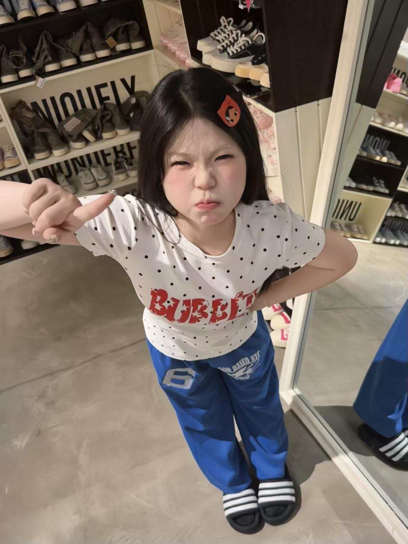 아메리칸 레트로 라운드 넥 도트 무늬 긍정적 인 어깨 프린트 반팔 티셔츠