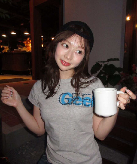 아메리칸 레트로 라운드 넥 긍정적 인 어깨 프린트 반팔 티셔츠