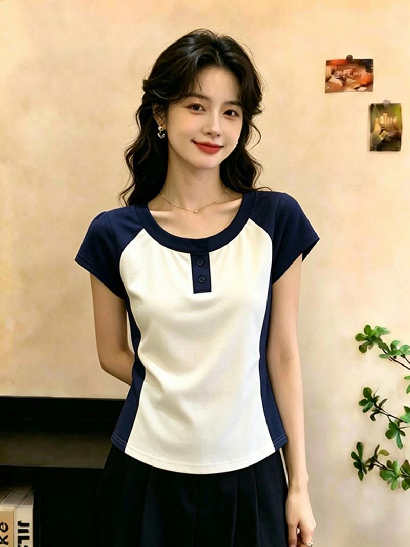 폭발 여성 의류 반팔 라운드 넥 티셔츠 2026 여름 새로운 패션 몸매 가꾸기 슬림해 보이는 배색