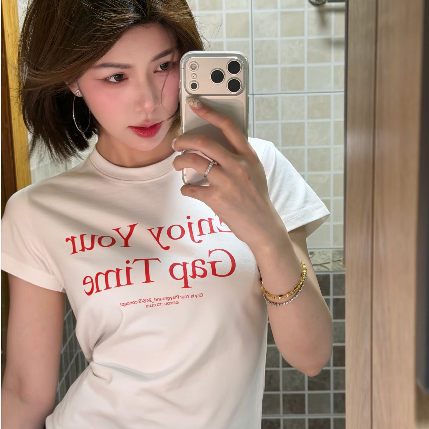 아메리칸 레트로 긍정적 인 어깨 라운드 넥 프린트 반팔 티셔츠