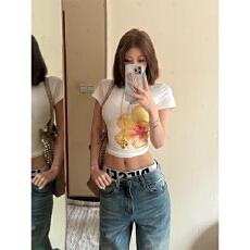 批发美式复古辣妹短袖女夏季新款<b class='q'>花朵</b>印花修身显瘦正肩t恤短款上衣ins