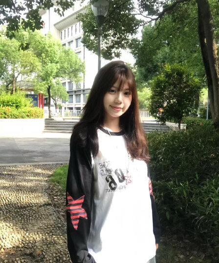 높은 품질 순면 200그램 21 빗질하다 정밀 프린트 가을 패치워크 색상 긴팔 티셔츠 여성