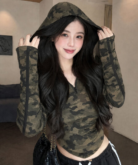 카모플라주 홀치기 염색 긴팔 티셔츠 여성 이른 가을 한국 스타일 후드 몸매 가꾸기 쇼트 스타일 핫걸 맨위 여성