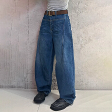 批发<b class='q'>欧洲站</b>加绒<b class='q'>牛仔裤</b>女2024冬季新款高腰水洗复古蓝萝卜裤休闲长裤潮