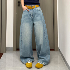 批发实拍~~韩版宽松高品质高腰<b class='q'>百搭</b>显瘦弯刀牛仔<b class='q'>裤</b>阔腿长<b class='q'>裤</b>