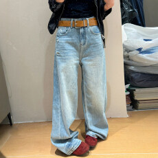 批发小马刺绣拖地阔腿<b class='q'>牛仔裤</b><b class='q'>女</b>欧洲站2026春装新款欧货<b class='q'>女</b>装直筒裤子潮