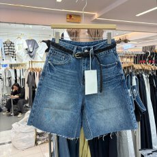 批发欧洲站2026春季新款时尚百搭高腰<b class='q'>显瘦</b>水洗蓝牛仔短<b class='q'>裤</b>女阔腿<b class='q'>裤</b><b class='q'>8082</b>