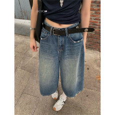 批发小个子直筒高街水洗磨白毛边<b class='q'>牛仔</b><b class='q'>短裤</b>女夏季新款通勤阔腿七分裤子