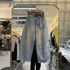 批发欧洲站2026<b class='q'>春</b>季新款女高腰配腰带美式复古破洞设计感弯刀裤牛仔裤