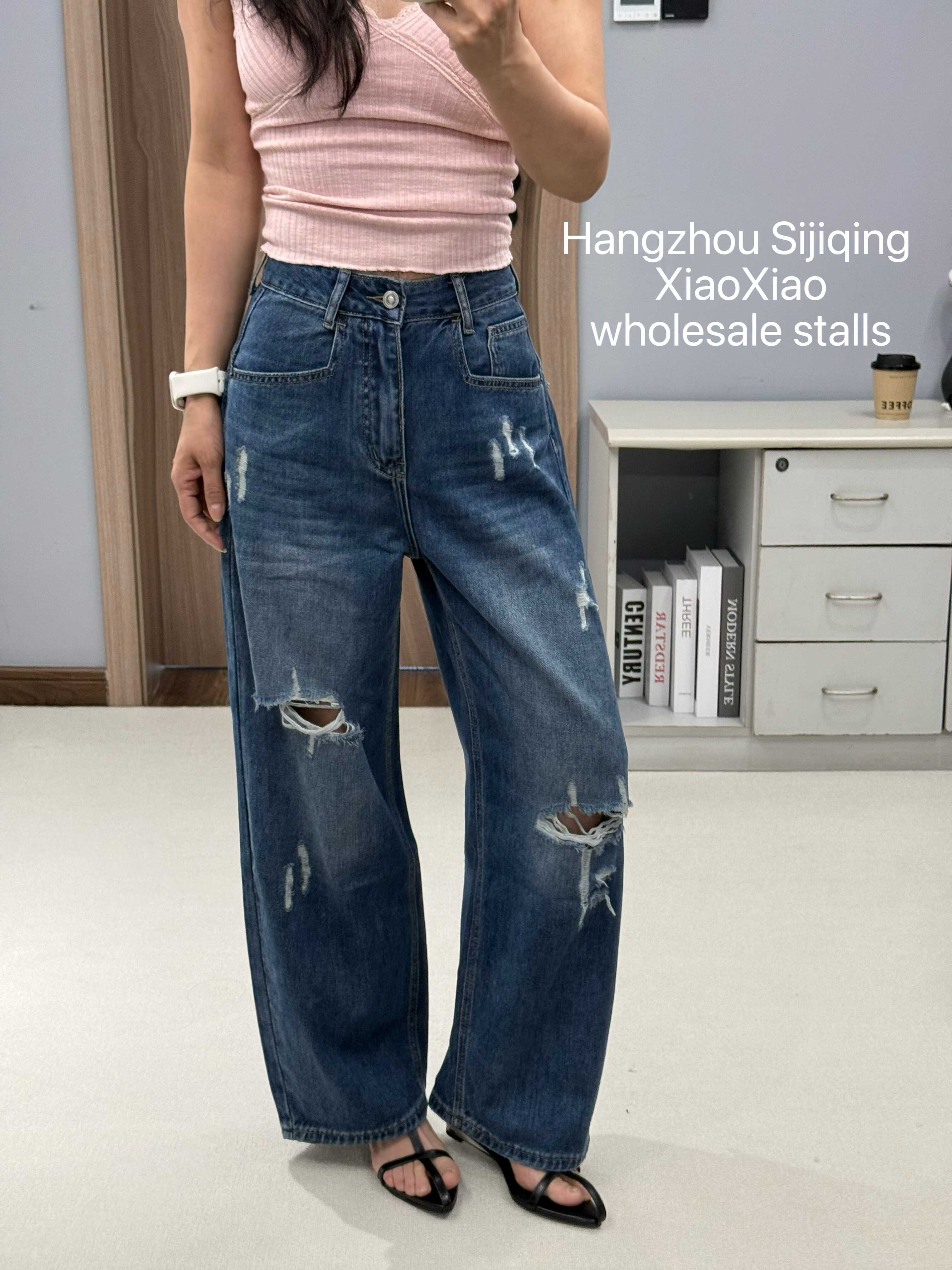 jeans99735 여름 2026 새로운 하이웨이스트 패션 찢어진 부분 없음 폭탄 넓은 다리 모통이 칼 데님 매우 바지 여성 b