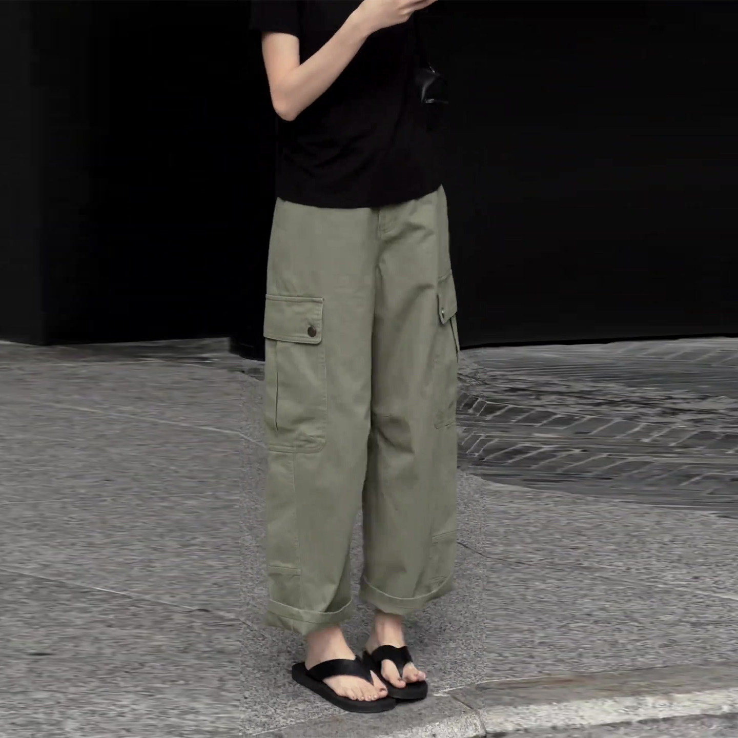 군용 녹색 레트로 워크웨어 와이드 레깅스 바지 여름 얇은 스타일 2026 새로운 루즈핏 슬림해 보이는 차가운 바람의 소리 풍속 건조한 등산 바지