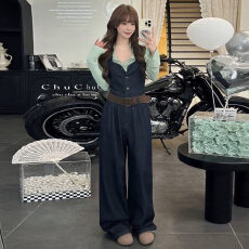 批发欧货复古普洗蓝牛仔背带裤女2026春夏设计感V领吊带<b class='q'>连体</b><b class='q'>裤</b>阔腿裤