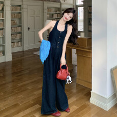 批发设计感挂脖牛仔背带女夏季新款减龄<b class='q'>连体</b><b class='q'>裤</b>